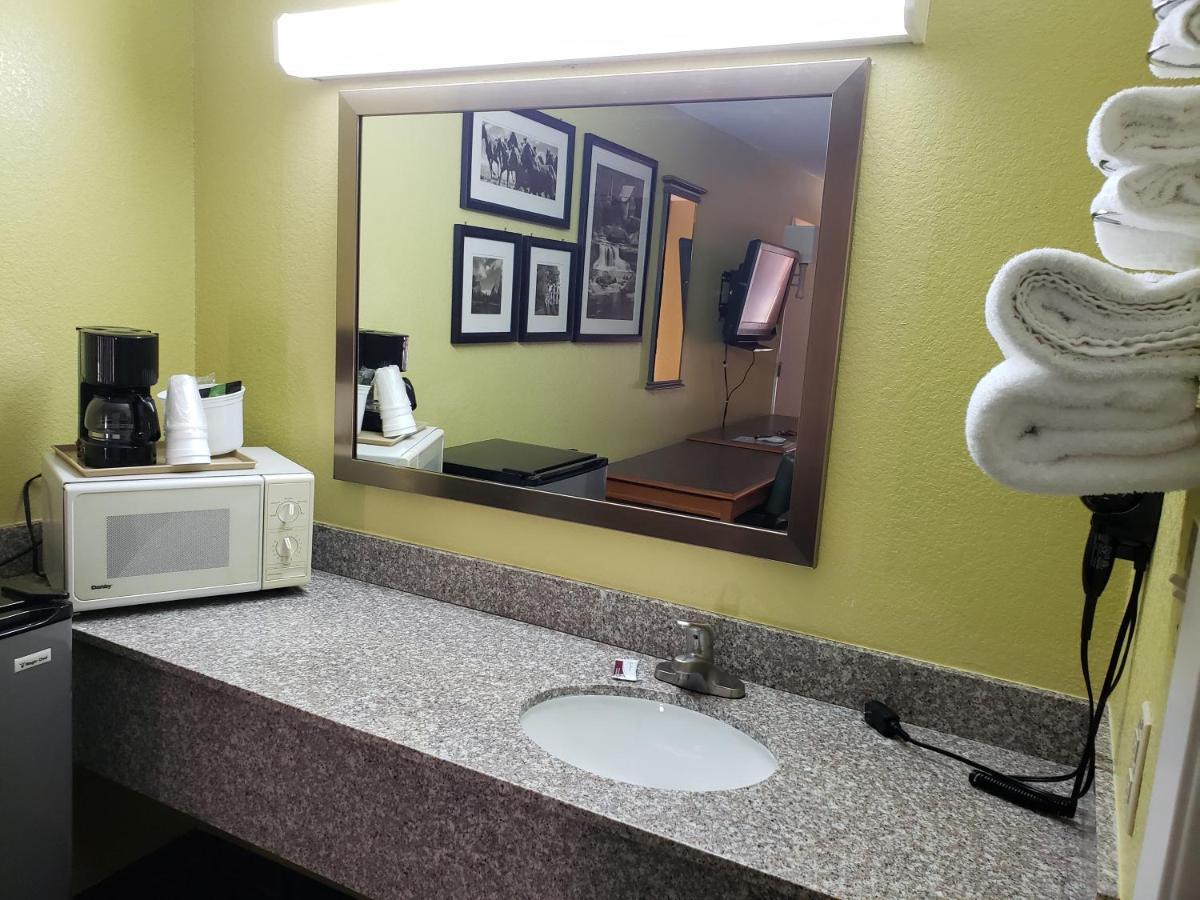 Regency Inn Taylor Extérieur photo