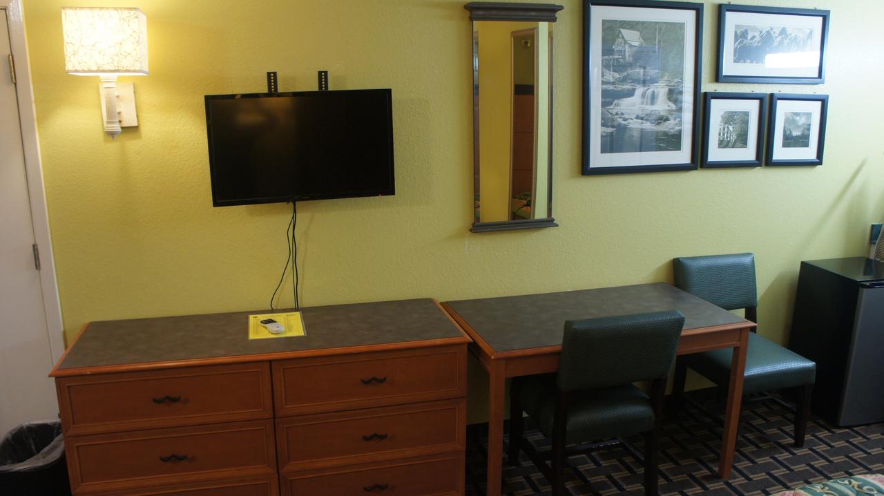Regency Inn Taylor Extérieur photo
